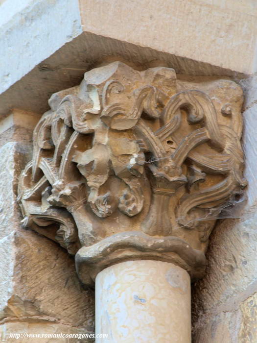 CAPITEL DEL VANO SUR